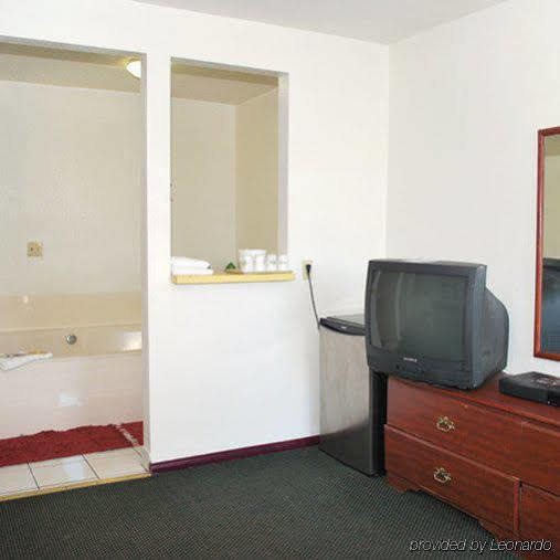 American Inn & Suites Lax Airport Inglewood Room photo